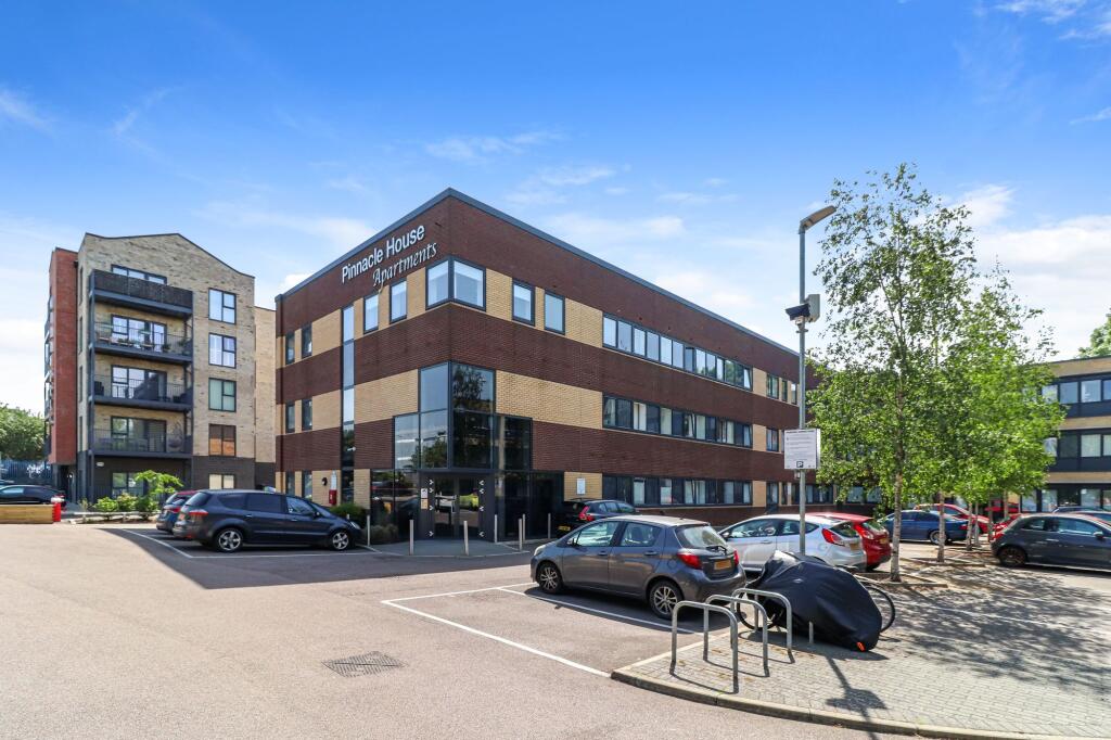 1 bed 1st Floor Flat for rent in Rucklers Lane. From Proffitt & Holt Partnership - Kings Langley