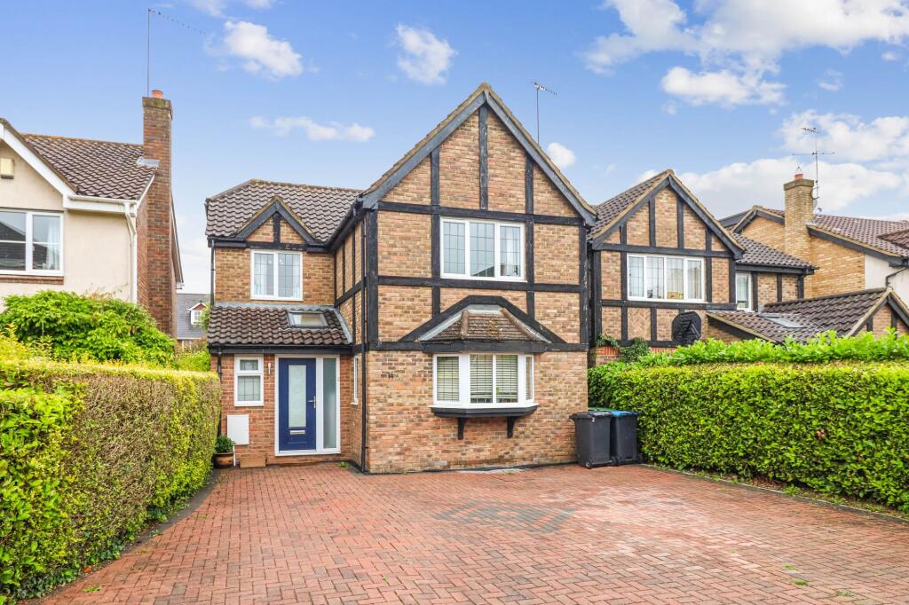 4 bed Detached for rent in Pimlico. From Proffitt & Holt Partnership - Kings Langley 4 bed Detached for rent in Pimlico. From Proffitt & Holt Partnership - Kings Langley