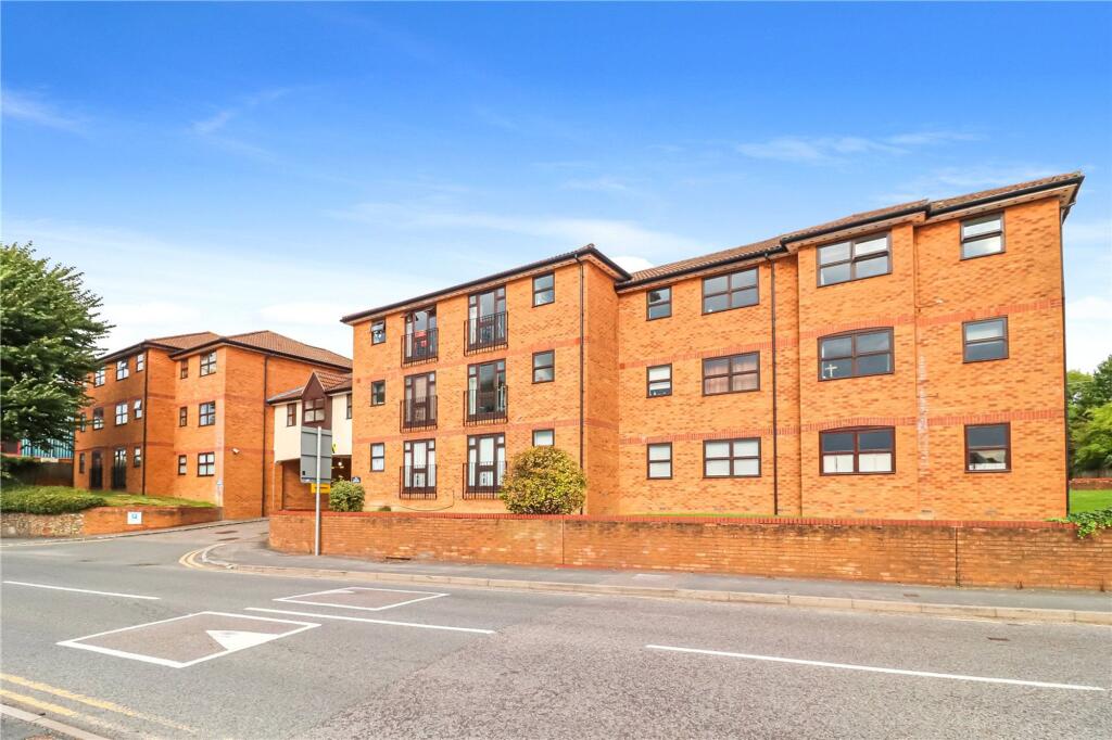 2 bed 1st Floor Flat for rent in Rucklers Lane. From Proffitt & Holt Partnership - Kings Langley 2 bed 1st Floor Flat for rent in Rucklers Lane. From Proffitt & Holt Partnership - Kings Langley