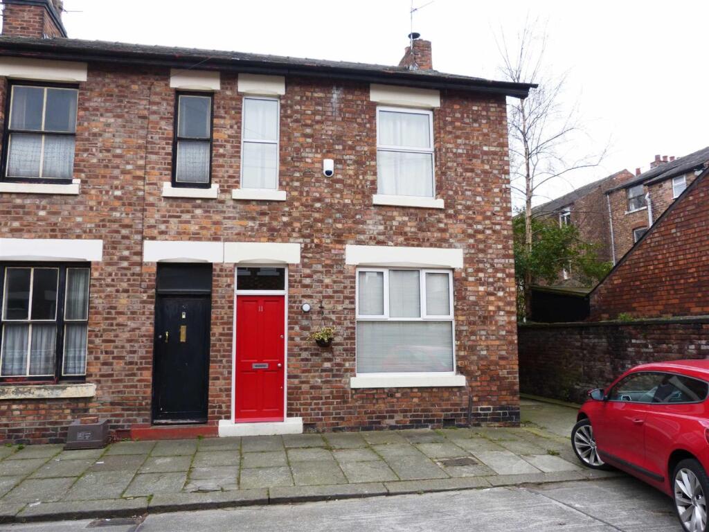 2 bed Mid Terraced House for rent in Stretford. From Jordan Fishwick - Chorlton