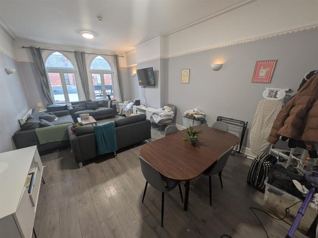 6 bed Apartment for rent in Manchester. From Jordan Fishwick - Didsbury 6 bed Apartment for rent in Manchester. From Jordan Fishwick - Didsbury