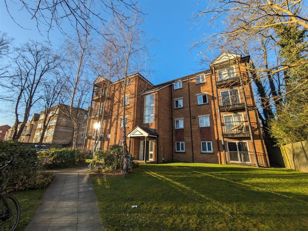 2 bed Apartment for rent in Manchester. From Jordan Fishwick - Didsbury
