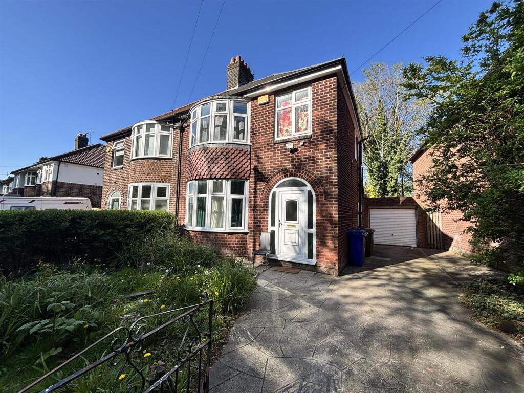 3 bed Detached for rent in Manchester. From Jordan Fishwick - Didsbury