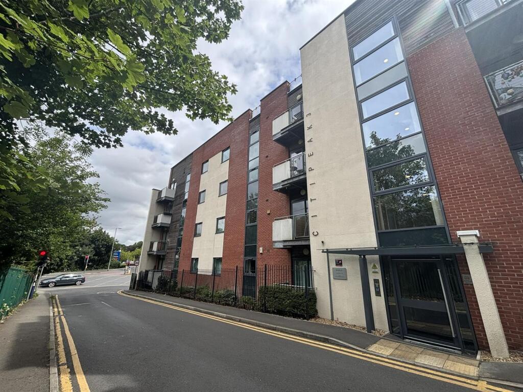 2 bed Apartment for rent in Gatley. From Jordan Fishwick - Didsbury 2 bed Apartment for rent in Gatley. From Jordan Fishwick - Didsbury