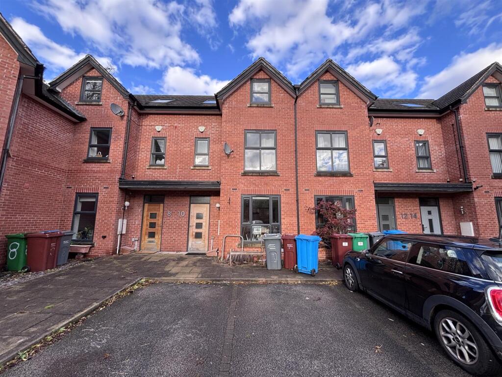 4 bed Detached for rent in Manchester. From Jordan Fishwick - Didsbury 4 bed Detached for rent in Manchester. From Jordan Fishwick - Didsbury