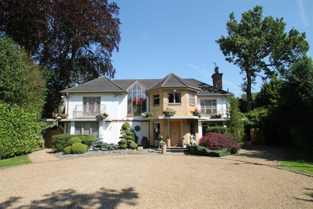 5 bed Detached for rent in Altrincham. From Jordan Fishwick - Hale