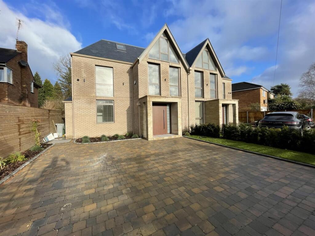 5 bed Semi Detached for rent in Dunham Town. From Jordan Fishwick - Hale