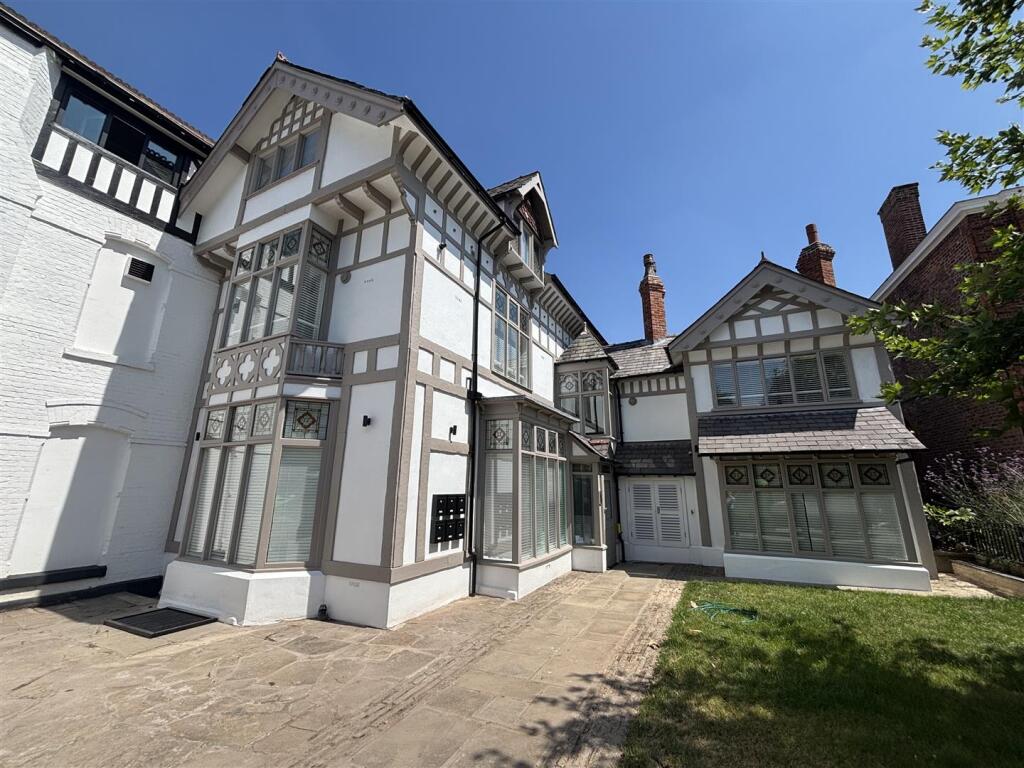 2 bed Apartment for rent in Altrincham. From Jordan Fishwick - Hale