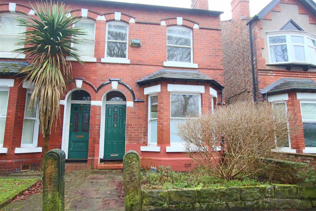 2 bed Mid Terraced House for rent in Altrincham. From Jordan Fishwick - Hale