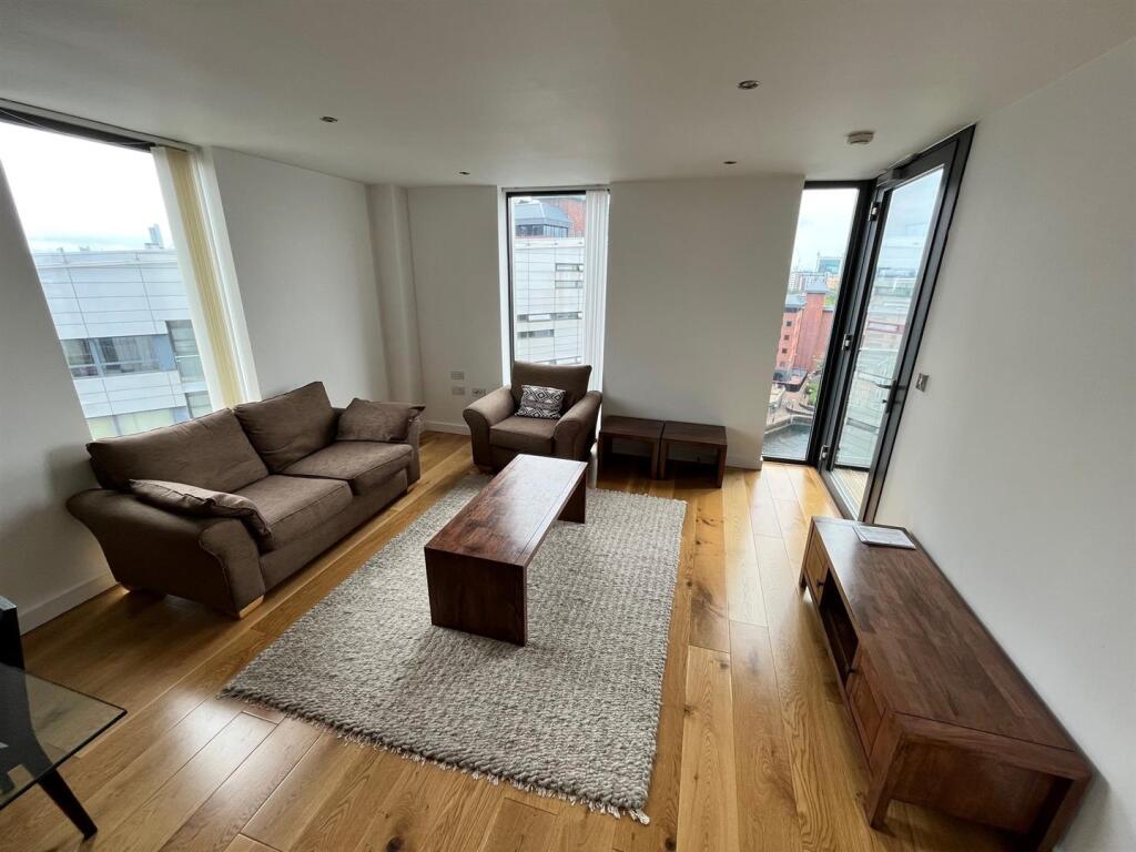 2 bed Apartment for rent in Salford. From Jordan Fishwick - Manchester