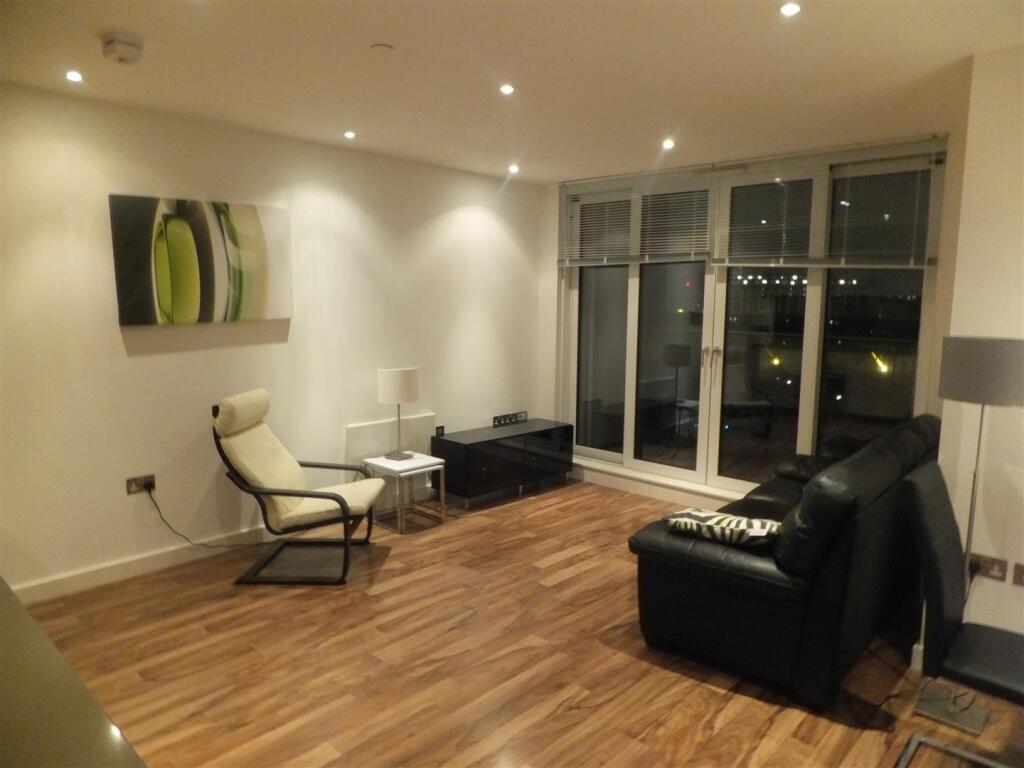 2 bed Apartment for rent in Manchester. From Jordan Fishwick - Manchester