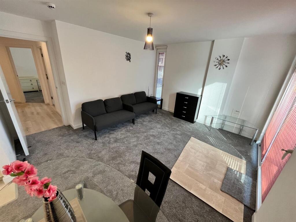 2 bed 1st Floor Flat for rent in Salford. From Jordan Fishwick - Manchester