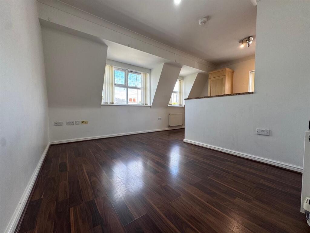 2 bed 1st Floor Flat for rent in Salford. From Jordan Fishwick - Manchester 2 bed 1st Floor Flat for rent in Salford. From Jordan Fishwick - Manchester