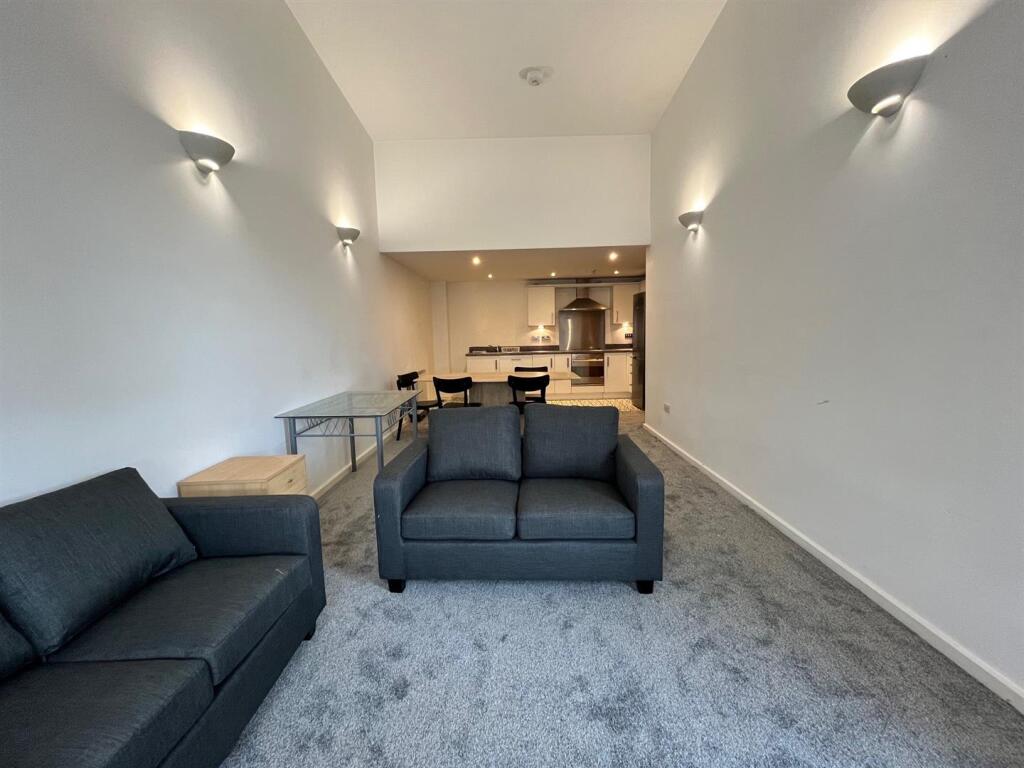 2 bed Apartment for rent in Manchester. From Jordan Fishwick - Manchester