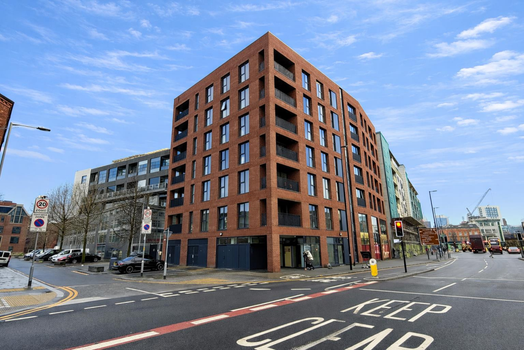 2 bed Apartment for rent in Manchester. From Jordan Fishwick - Manchester