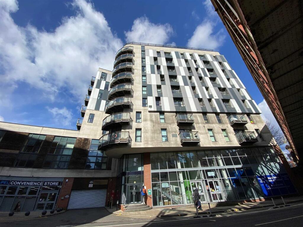 2 bed Apartment for rent in Manchester. From Jordan Fishwick - Manchester
