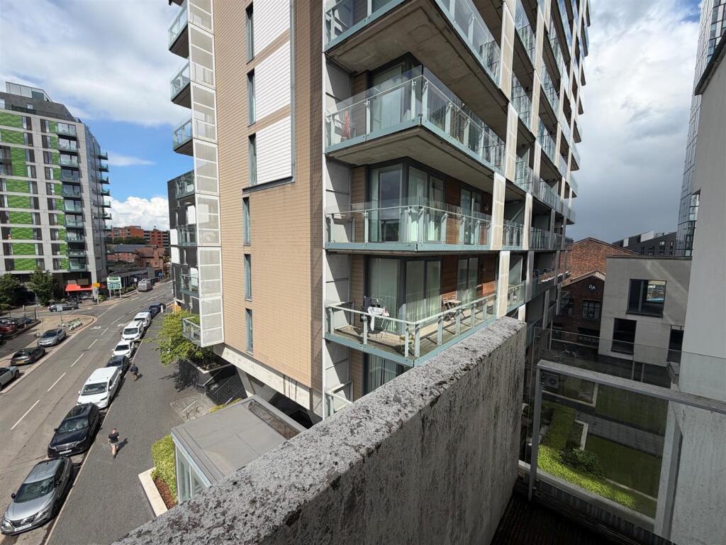 2 bed Apartment for rent in Manchester. From Jordan Fishwick - Manchester