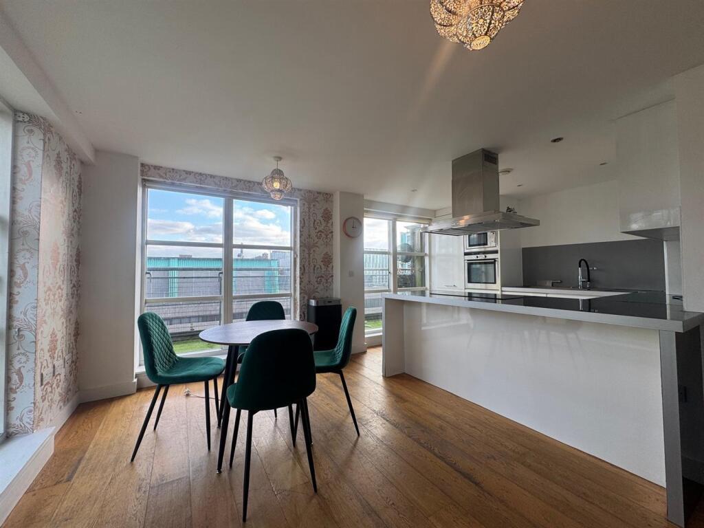 2 bed Duplex for rent in Manchester. From Jordan Fishwick - Manchester