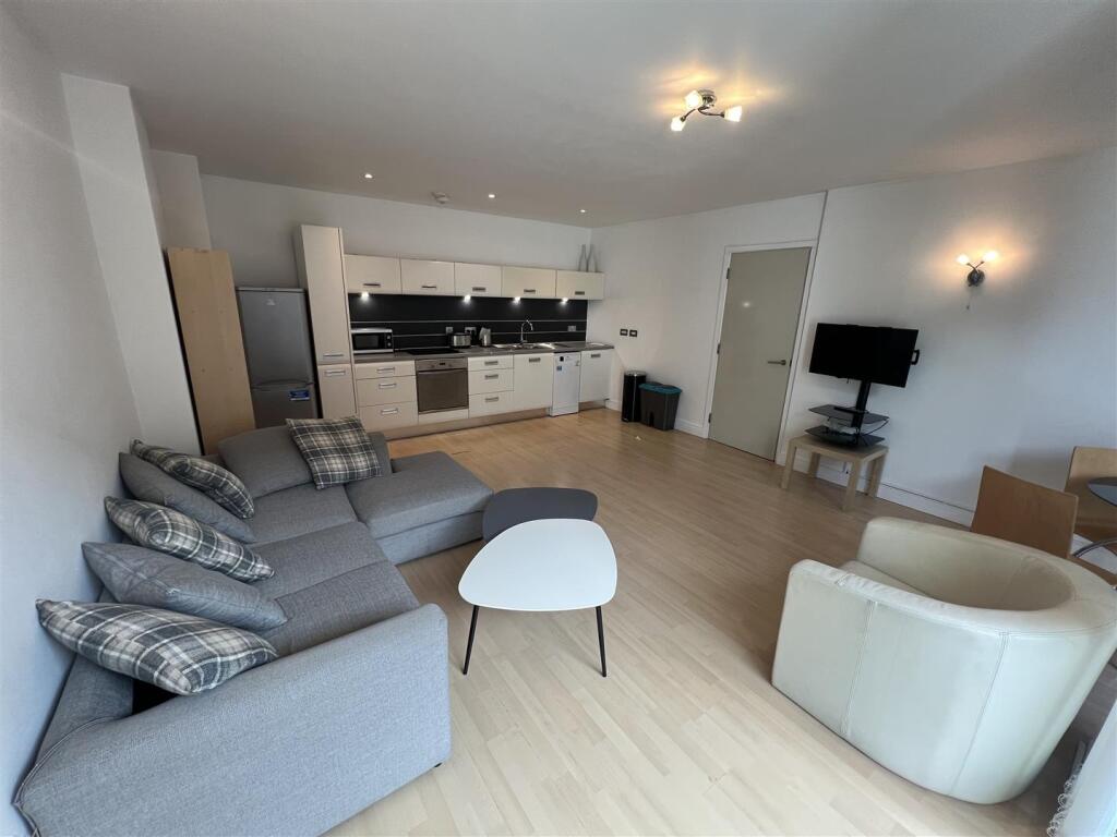 2 bed Apartment for rent in Manchester. From Jordan Fishwick - Manchester