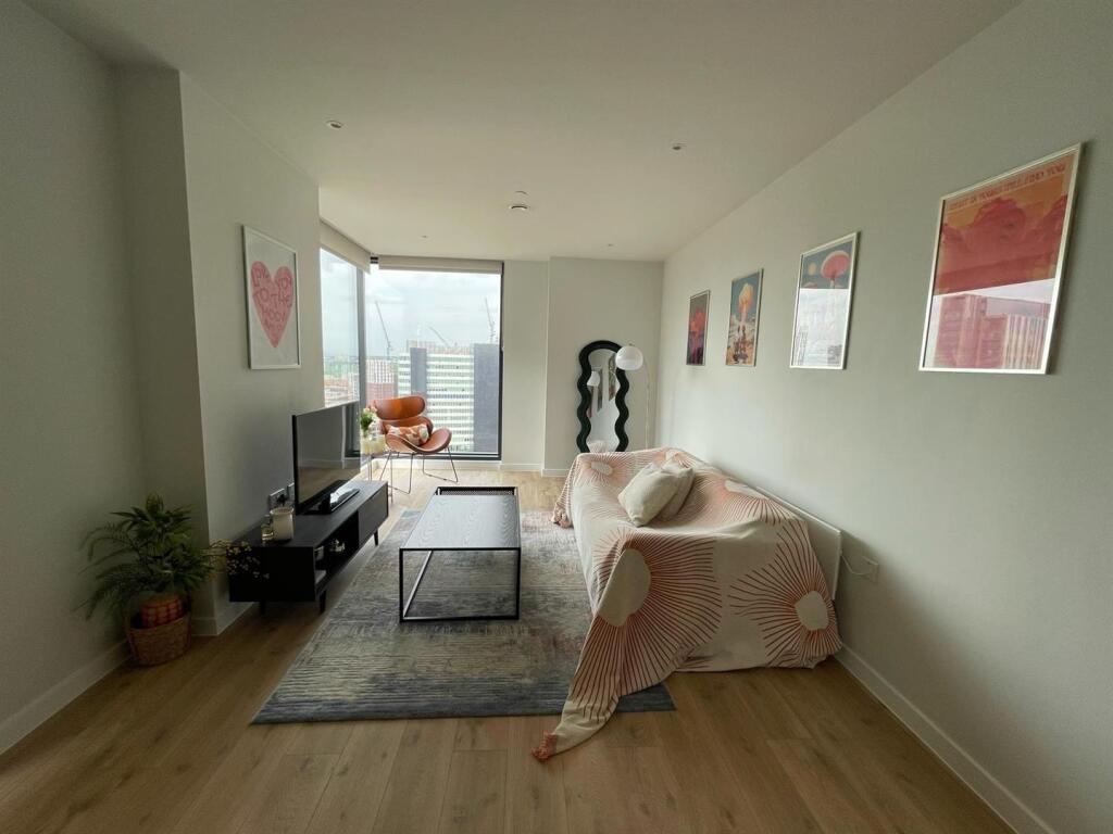 2 bed Apartment for rent in Manchester. From Jordan Fishwick - Manchester