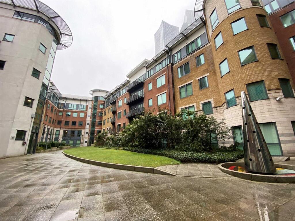 2 bed Apartment for rent in Manchester. From Jordan Fishwick - Manchester