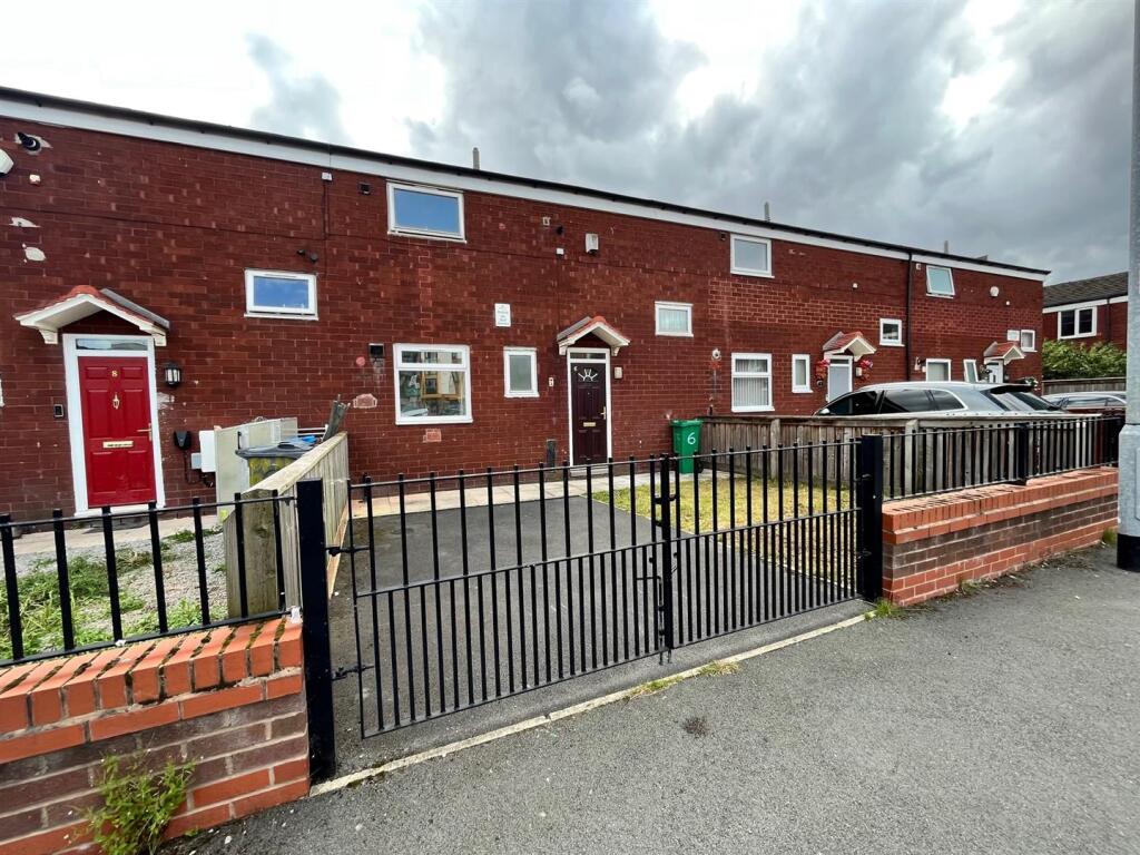 3 bed Detached for rent in Manchester. From Jordan Fishwick - Manchester