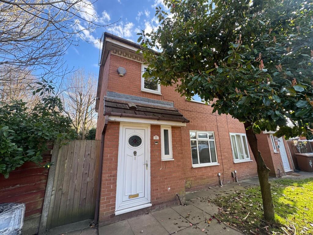 3 bed Semi Detached for rent in Salford. From Jordan Fishwick - Manchester