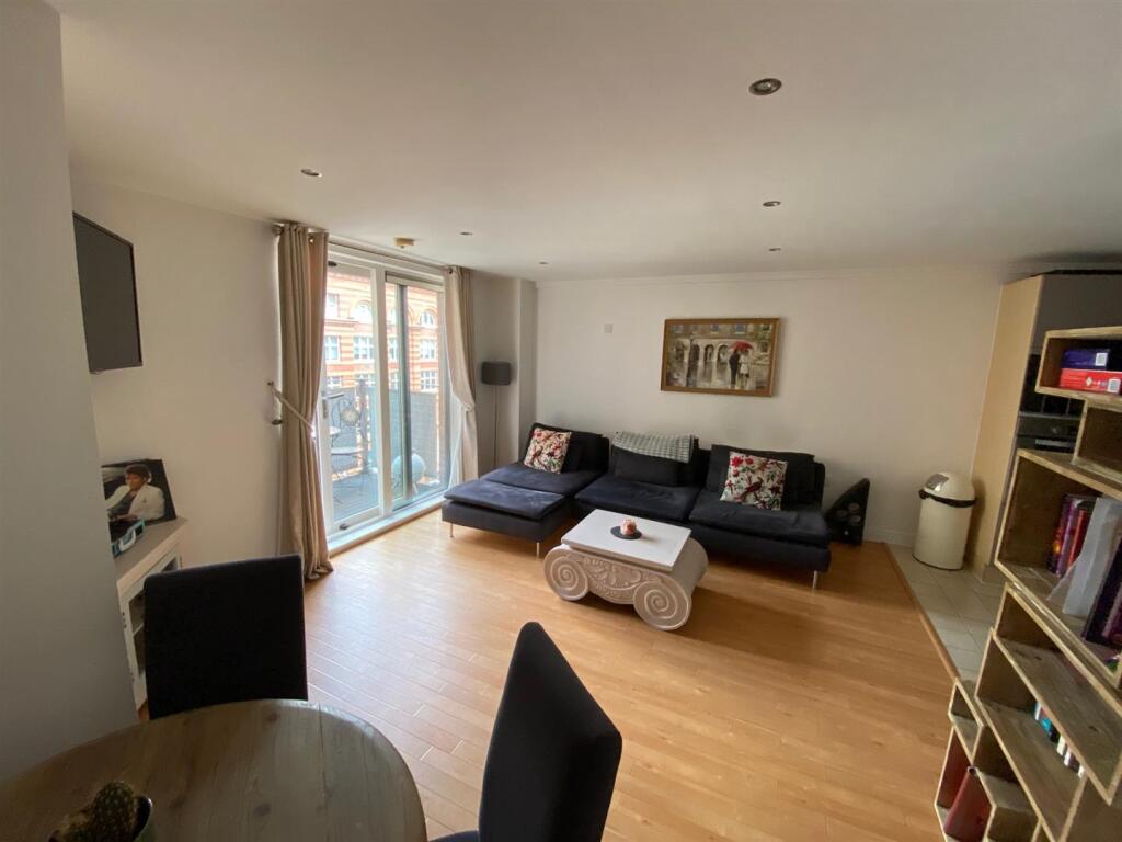 2 bed Apartment for rent in Manchester. From Jordan Fishwick - Manchester 2 bed Apartment for rent in Manchester. From Jordan Fishwick - Manchester