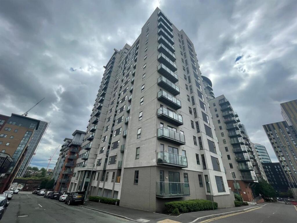 2 bed Apartment for rent in Manchester. From Jordan Fishwick - Manchester