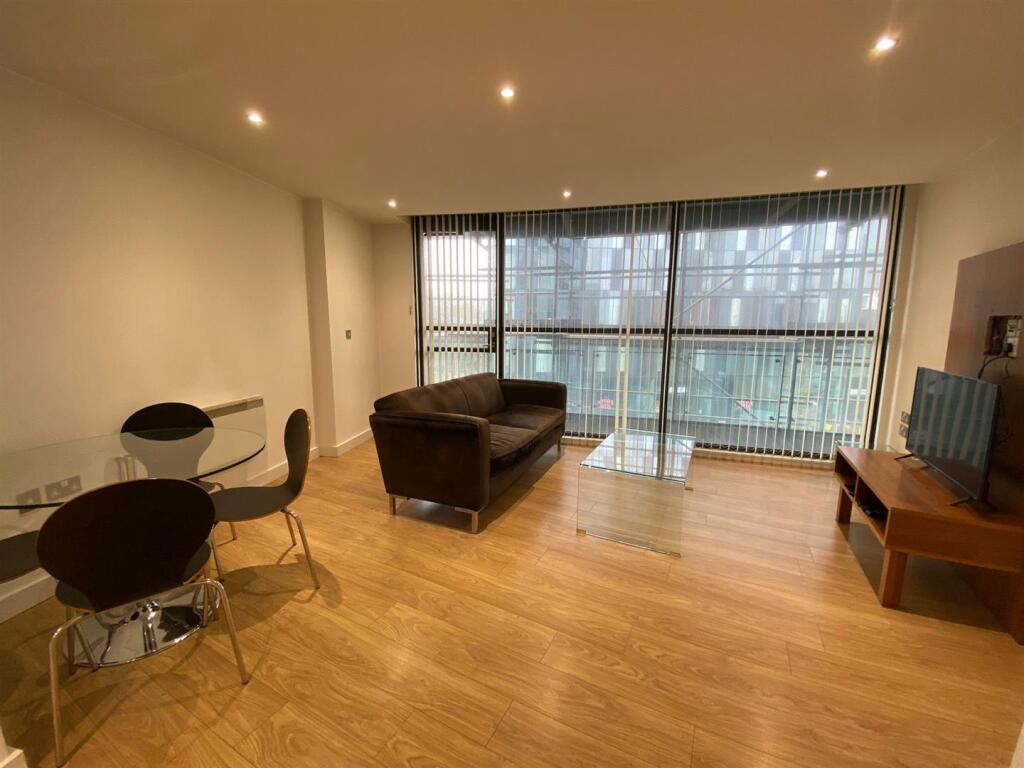 2 bed 1st Floor Flat for rent in Manchester. From Jordan Fishwick - Manchester