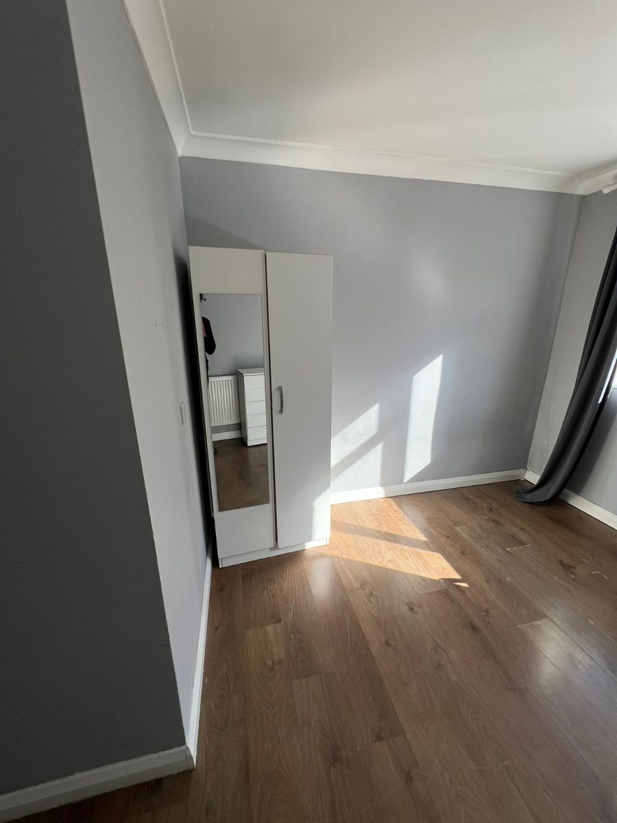 3 bed Room for rent in London. From Property Point UK