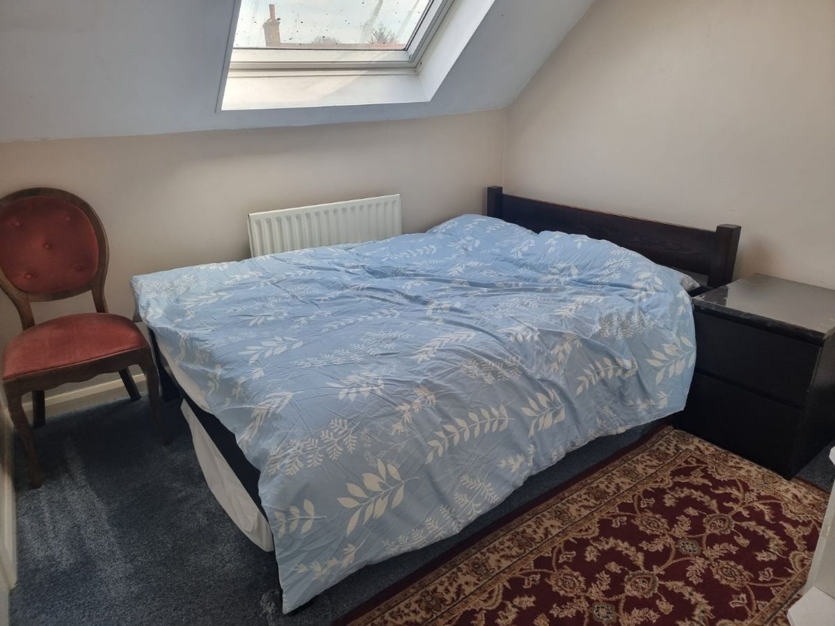4 bed House Share for rent in Mitcham. From Property Point UK