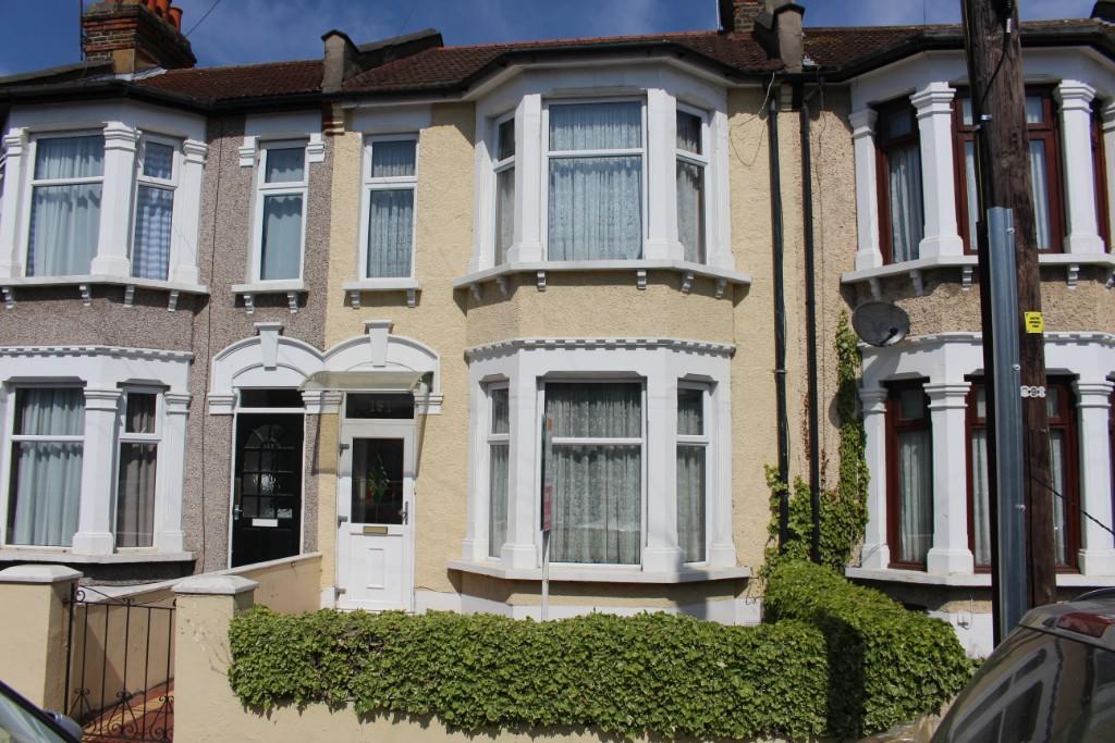 3 bed Terraced House for rent in Ilford. From Pure Estates - Forest Gate