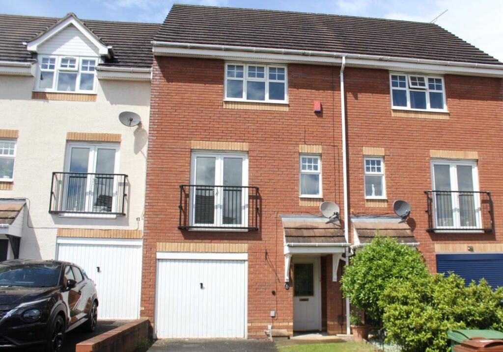 3 bed Town House for rent in Stafford. From Castle Estates - Stafford