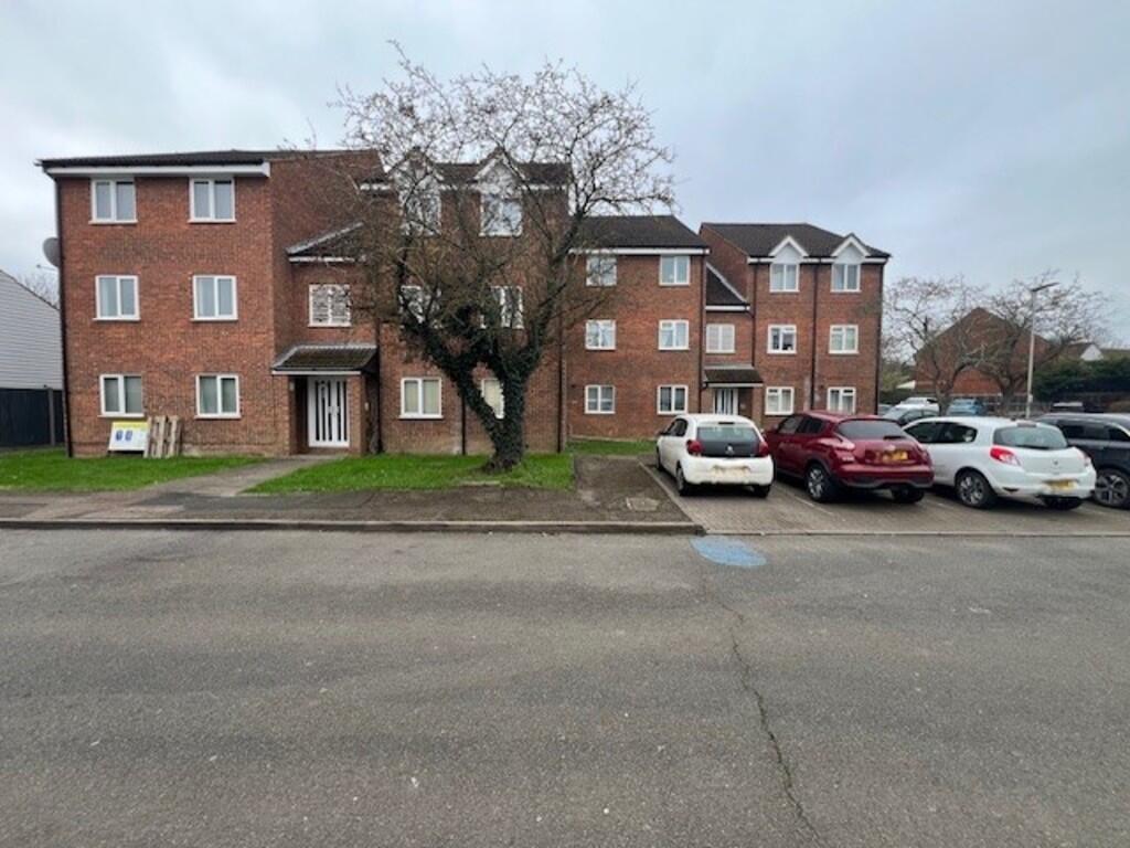 1 bed 1st Floor Flat for rent in Cheshunt. From Rainbow Estate Agents (S.E.) Ltd - Essex