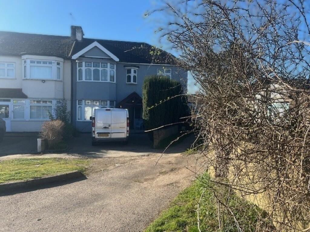 2 bed Annexe for rent in Waltham Cross. From Rainbow Estate Agents (S.E.) Ltd - Essex
