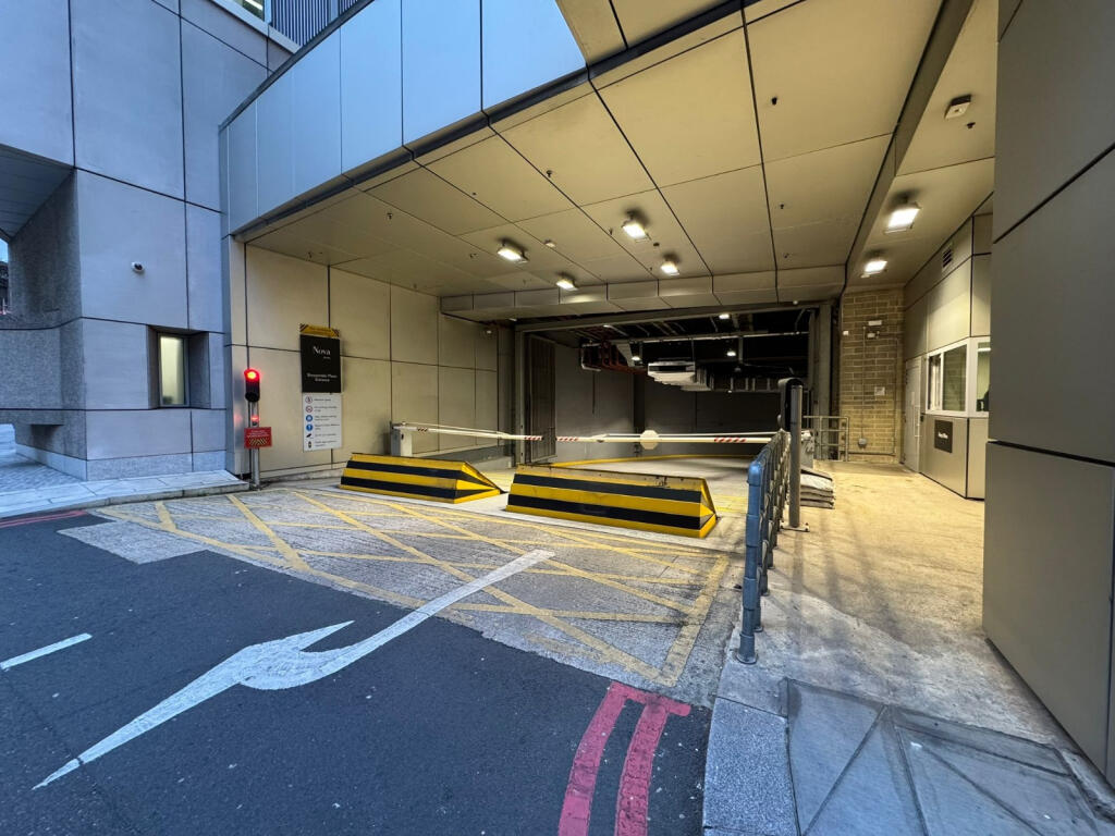 0 bed Car Parking for rent in London. From AC RESIDENTIAL - Mayfair