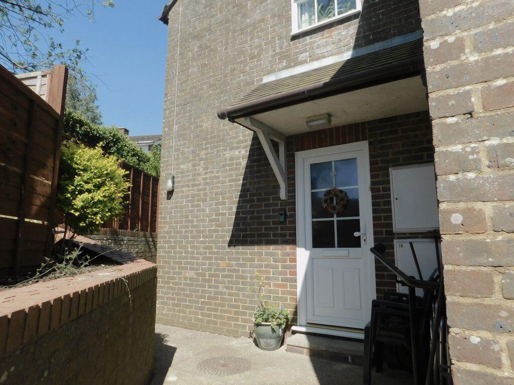 1 bed 1st Floor Flat for rent in Battle. From Castle Estates - Battle