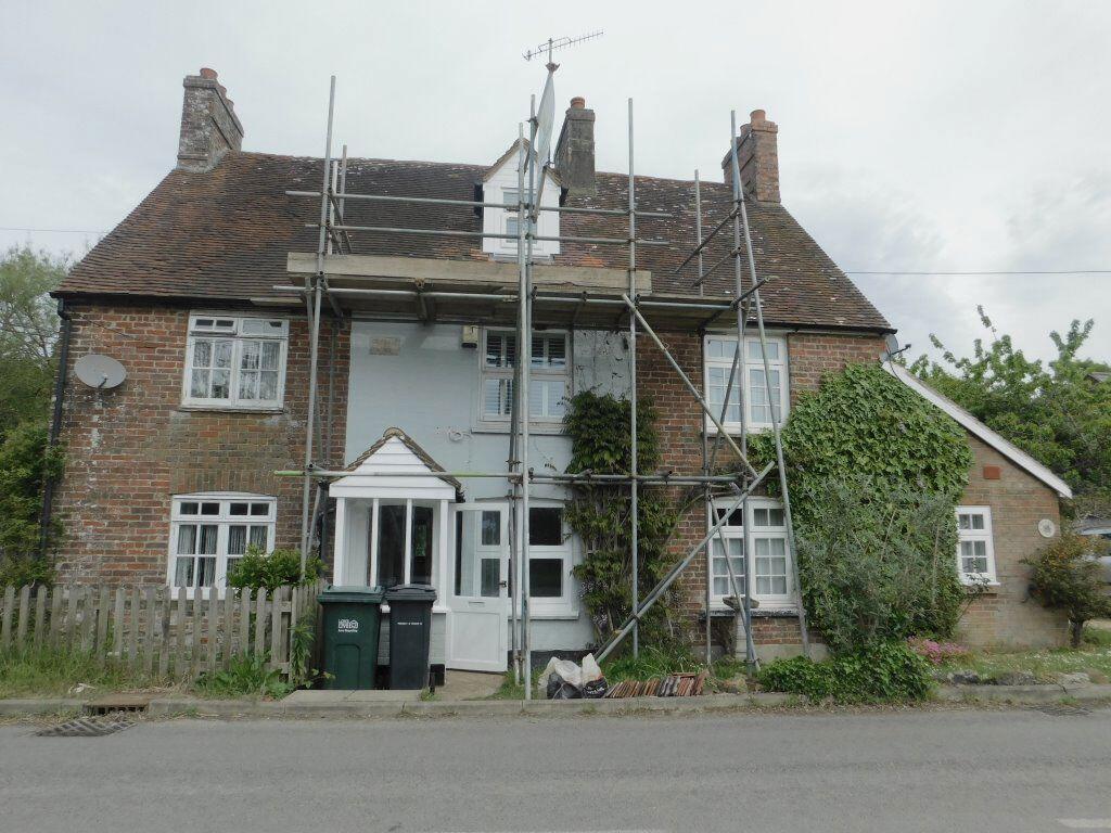 2 bed Cottage for rent in Telham. From Castle Estates - Battle