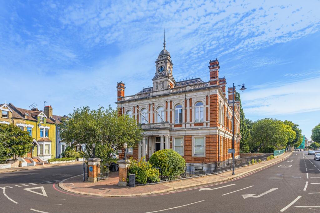 2 bed Apartment for rent in Wandsworth. From Realm Estates - London - Sales & Lettings 2 bed Apartment for rent in Wandsworth. From Realm Estates - London - Sales & Lettings