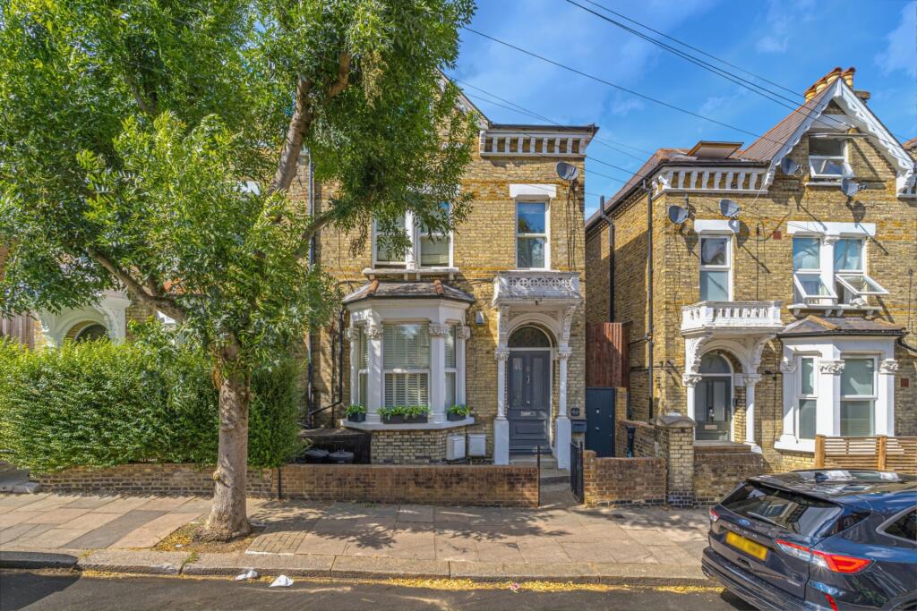 4 bed Annexe for rent in London. From Realm Estates - London - Sales & Lettings 4 bed Annexe for rent in London. From Realm Estates - London - Sales & Lettings