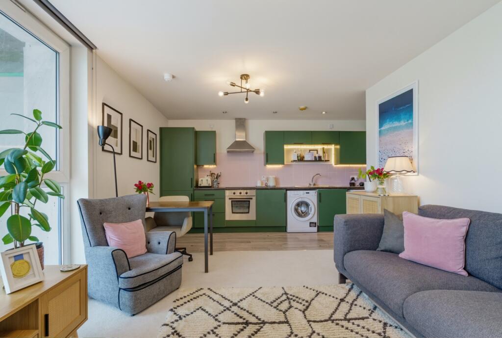 1 bed Apartment for rent in Wandsworth. From Realm Estates - London - Sales & Lettings