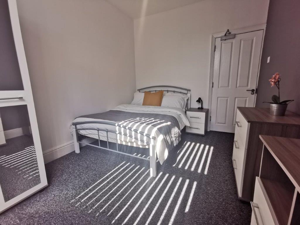1 bed House Share for rent in Binley Woods. From Red Brick Sales & Lettings - Coventry