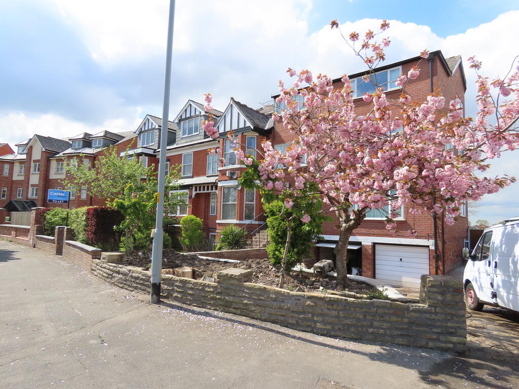 1 bed Apartment for rent in Cheadle Hulme. From Castle Estates - Bramhall