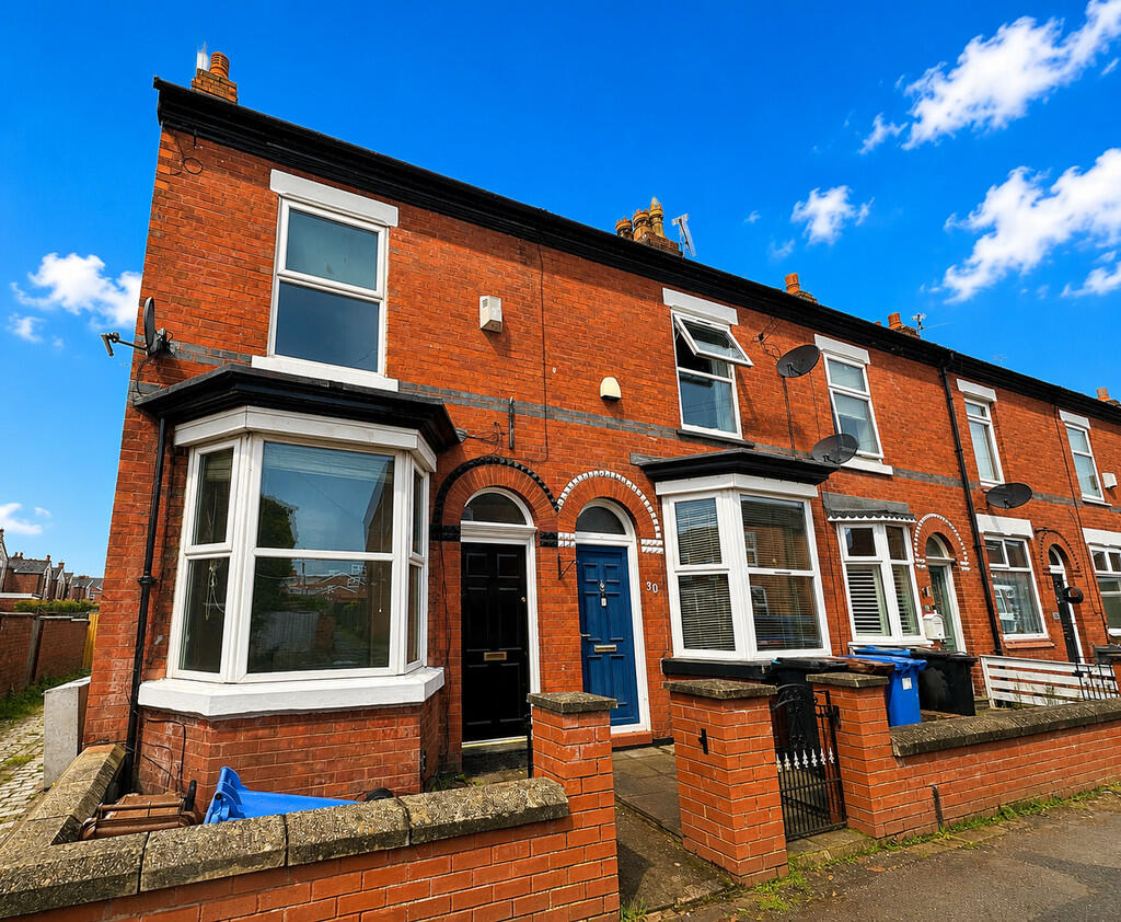 2 bed End of Terrace for rent in Stockport. From Castle Estates - Bramhall