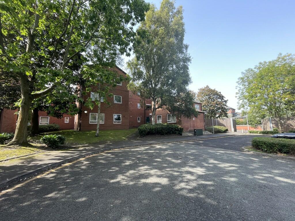 1 bed 1st Floor Flat for rent in Stockport. From Castle Estates - Bramhall