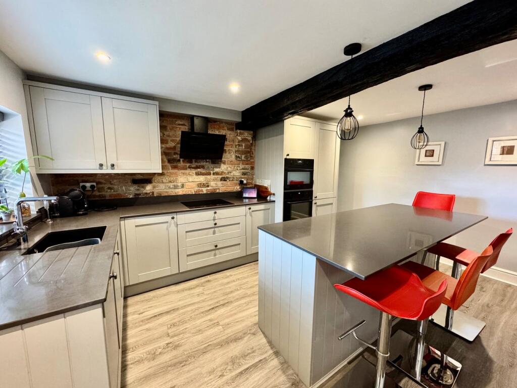 2 bed Cottage for rent in Coalville. From Reddington Sales and Lettings - Thringstone 2 bed Cottage for rent in Coalville. From Reddington Sales and Lettings - Thringstone