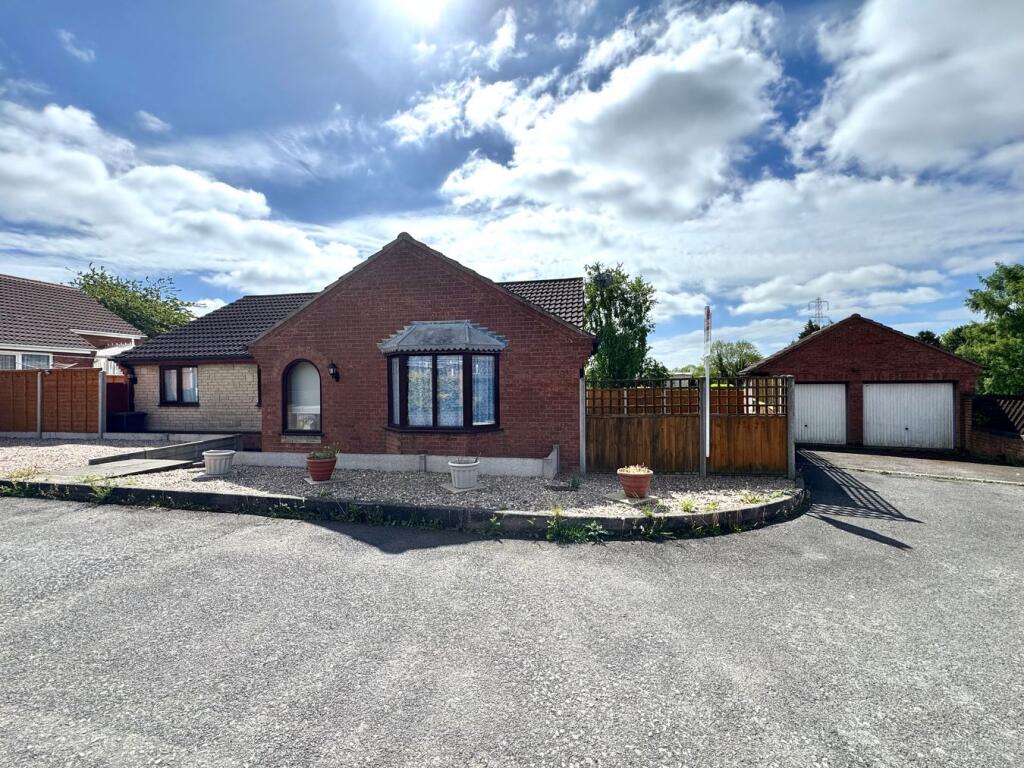 3 bed Bungalow for rent in Coalville. From Reddington Sales and Lettings - Thringstone