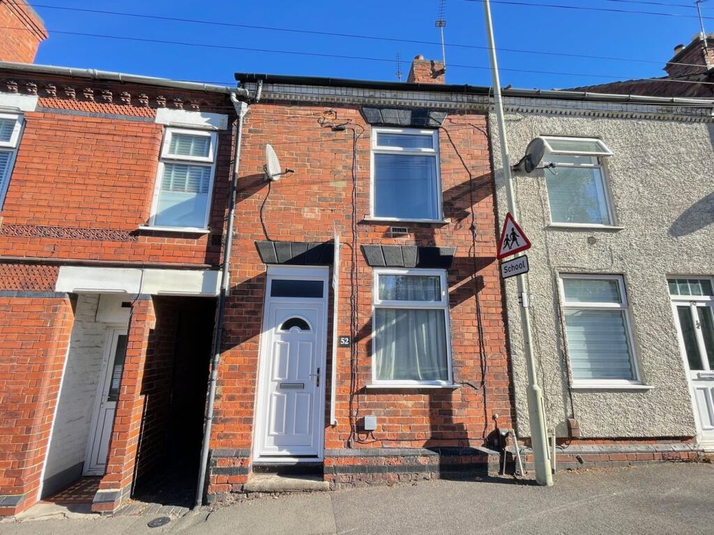 2 bed Mid Terraced House for rent in Coalville. From Reddington Sales and Lettings - Thringstone