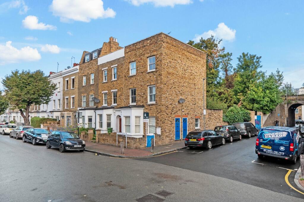 2 bed Flat for rent in London. From Aspire - Battersea